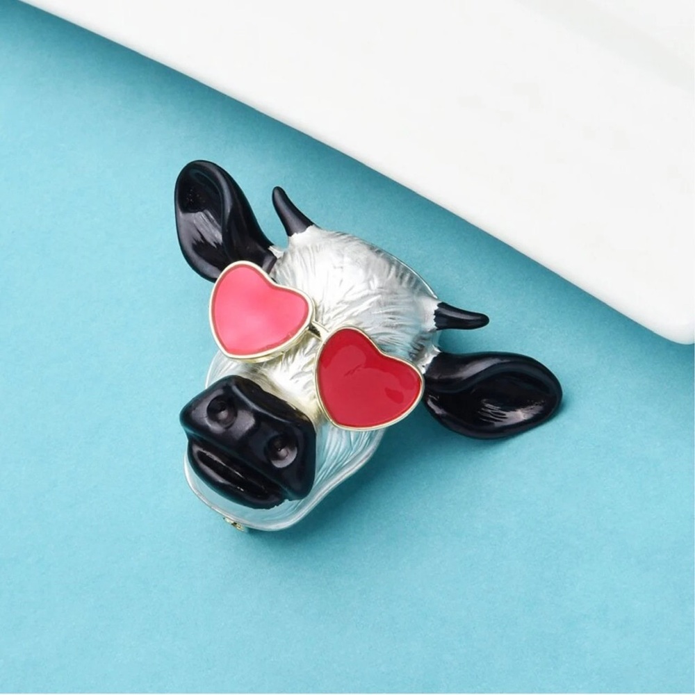 Ox Cow Brooches Women Cute Cartoon Wear Glasses Cow Animal Brooch
